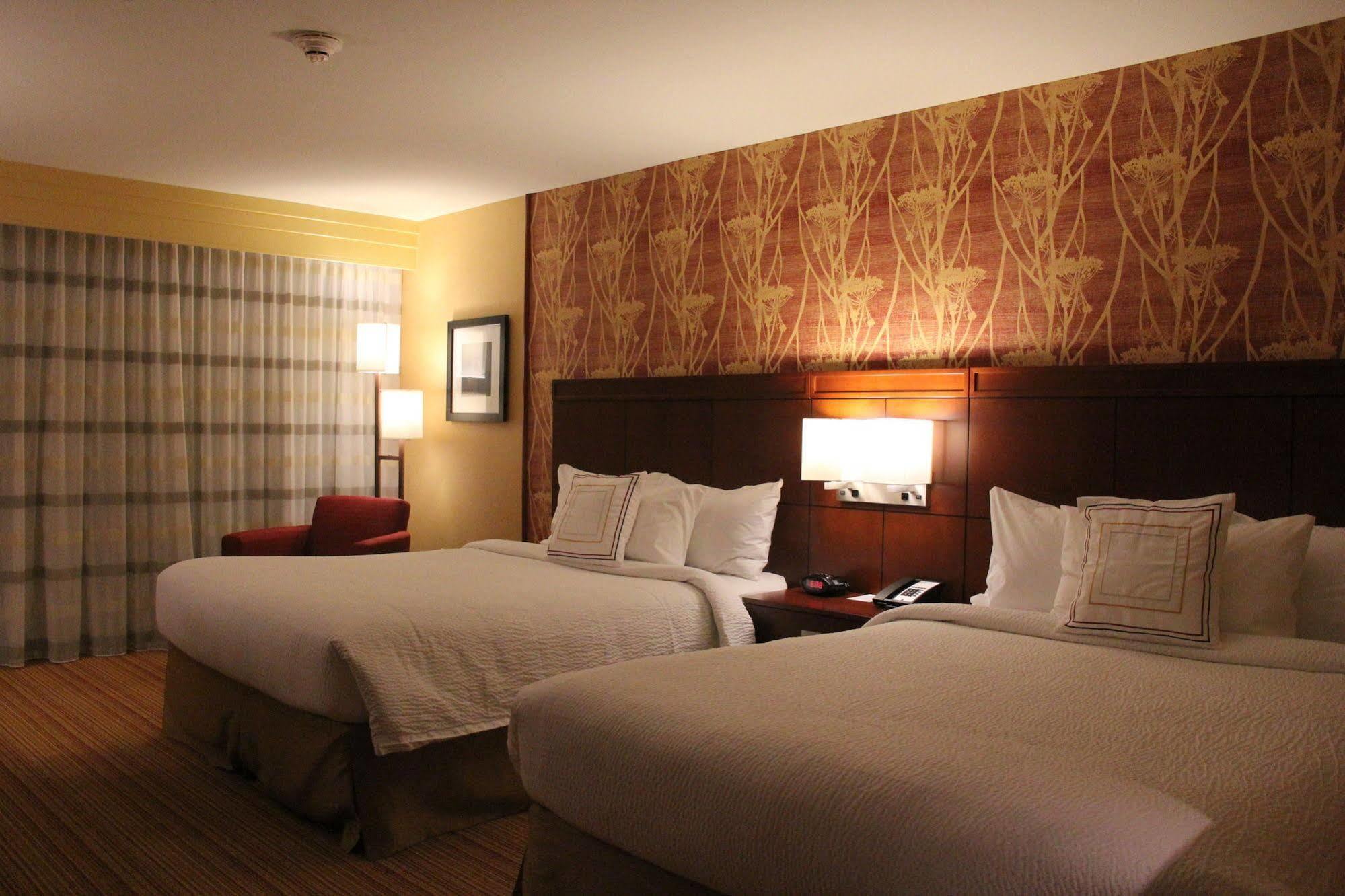 Courtyard By Marriott Oneonta Hotel Exterior photo