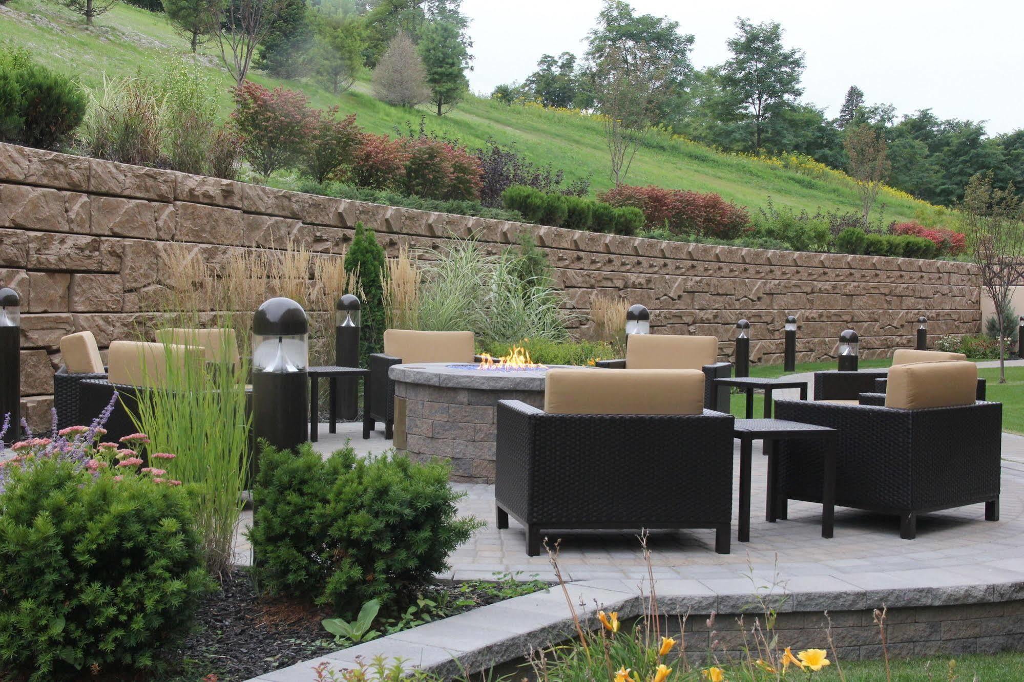 Courtyard By Marriott Oneonta Hotel Exterior photo